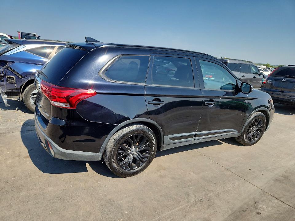 Aukcja sprzedaży 2018 Mitsubishi Outlander, vin: JA4AD3A32JZ021989, numer aukcji: 63886046