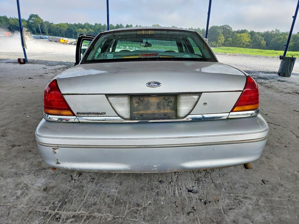 66929256 :رقم المزاد ، 2FAFP74W6YX149531 vin ، 2000 Ford Crown Victoria مزاد بيع