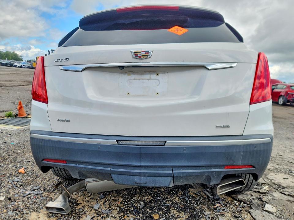 Продаж на аукціоні авто 2018 Cadillac Xt5, vin: 1GYKNDRS3JZ198148, номер лоту: 63255176