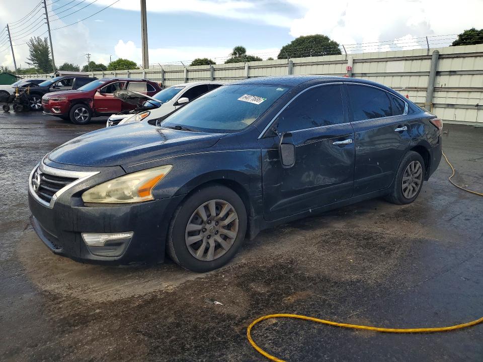 2015 Nissan Altima მანქანა იყიდება აუქციონზე, vin: 1N4AL3AP6FC230891, აუქციონის ნომერი: 64071686