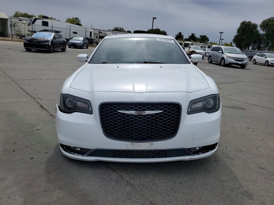 Продажа на аукционе авто 2018 Chrysler 300, vin: 2C3CCABGXJH254840, номер лота: 66756256