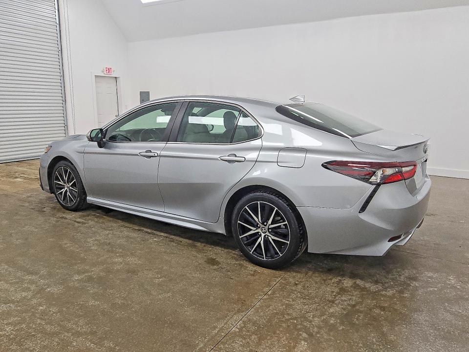 Продажа на аукционе авто 2024 Toyota Camry, vin: 4T1G11AKXRU892843, номер лота: 63893046