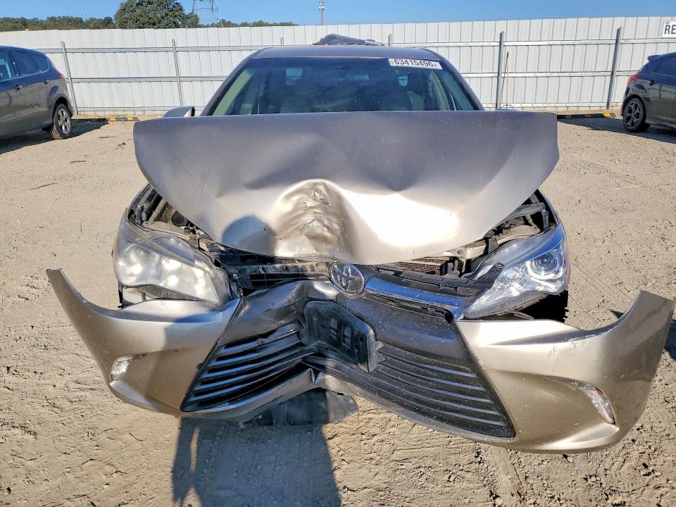 63415496 :رقم المزاد ، 4T1BF1FK9HU382986 vin ، 2017 Toyota Camry مزاد بيع