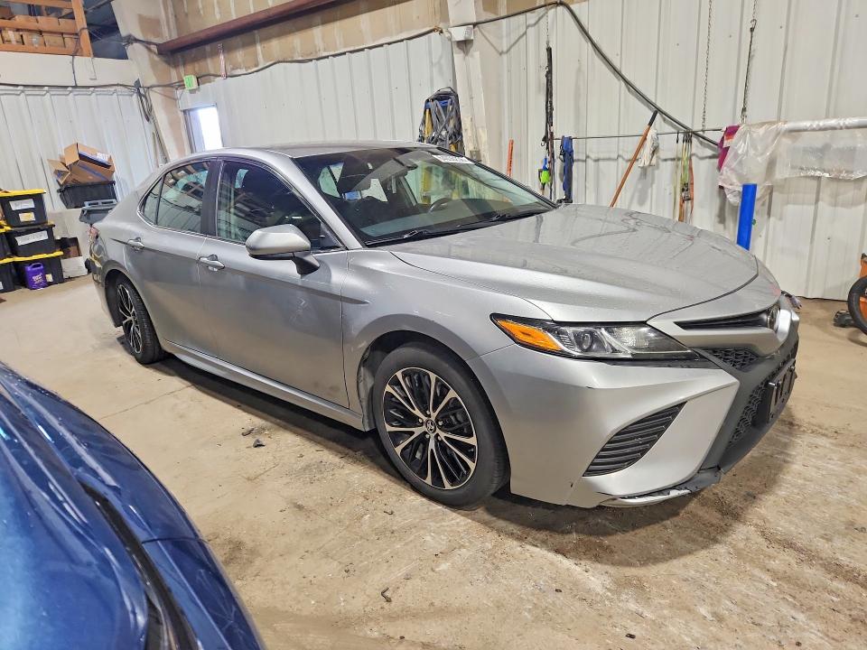 2019 Toyota Camry მანქანა იყიდება აუქციონზე, vin: 4T1B11HK2KU216604, აუქციონის ნომერი: 64036236