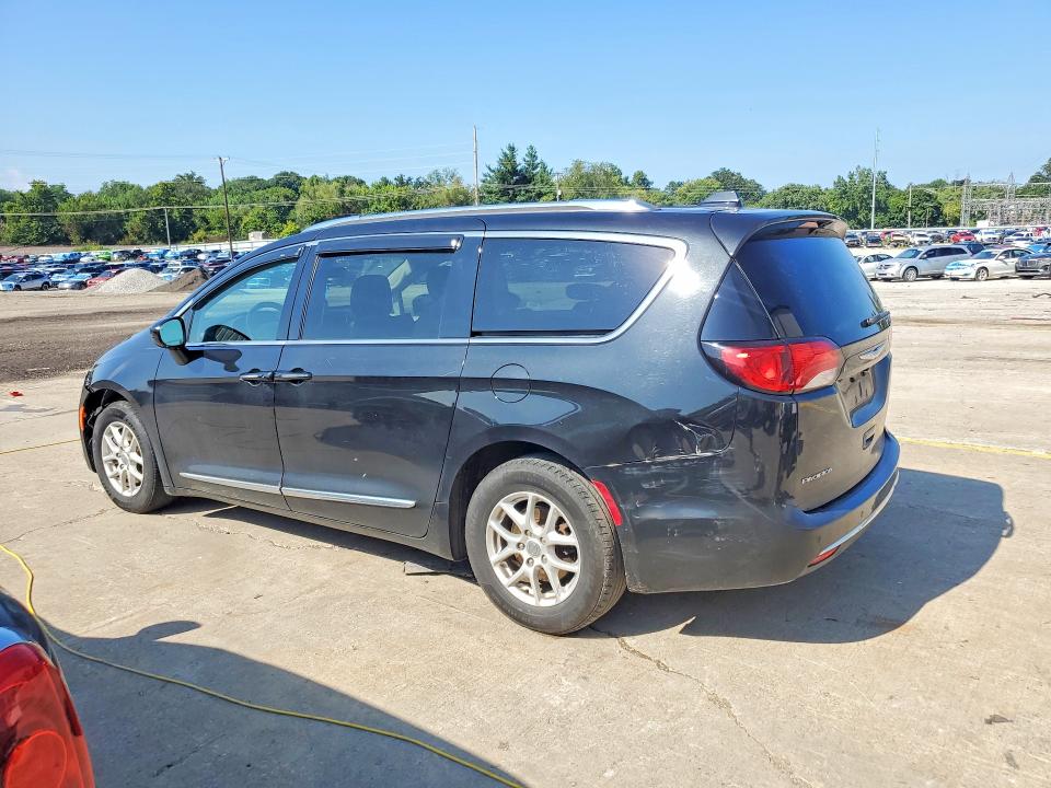 65603676 :رقم المزاد ، 2C4RC1BG8LR139057 vin ، 2020 Chrysler Pacifica مزاد بيع