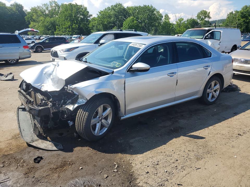 64067266 :رقم المزاد ، 1VWBP7A38CC090018 vin ، 2012 Volkswagen Passat مزاد بيع