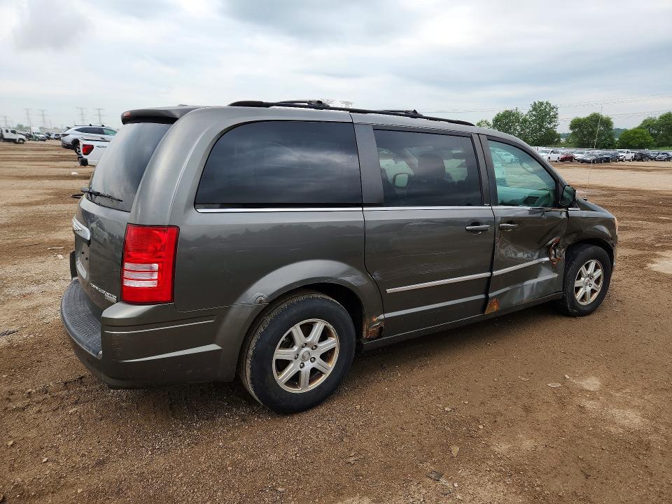 63300556 :رقم المزاد ، 2A4RR5D13AR300355 vin ، 2010 Chrysler Town & Country مزاد بيع