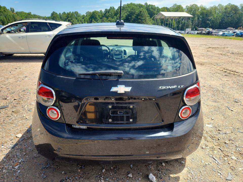 2015 Chevrolet Sonic მანქანა იყიდება აუქციონზე, vin: 1G1JC6SH1F4114987, აუქციონის ნომერი: 65123376