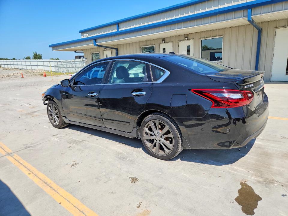 Продаж на аукціоні авто 2018 Nissan Altima, vin: 1N4AL3AP6JC285463, номер лоту: 65793946