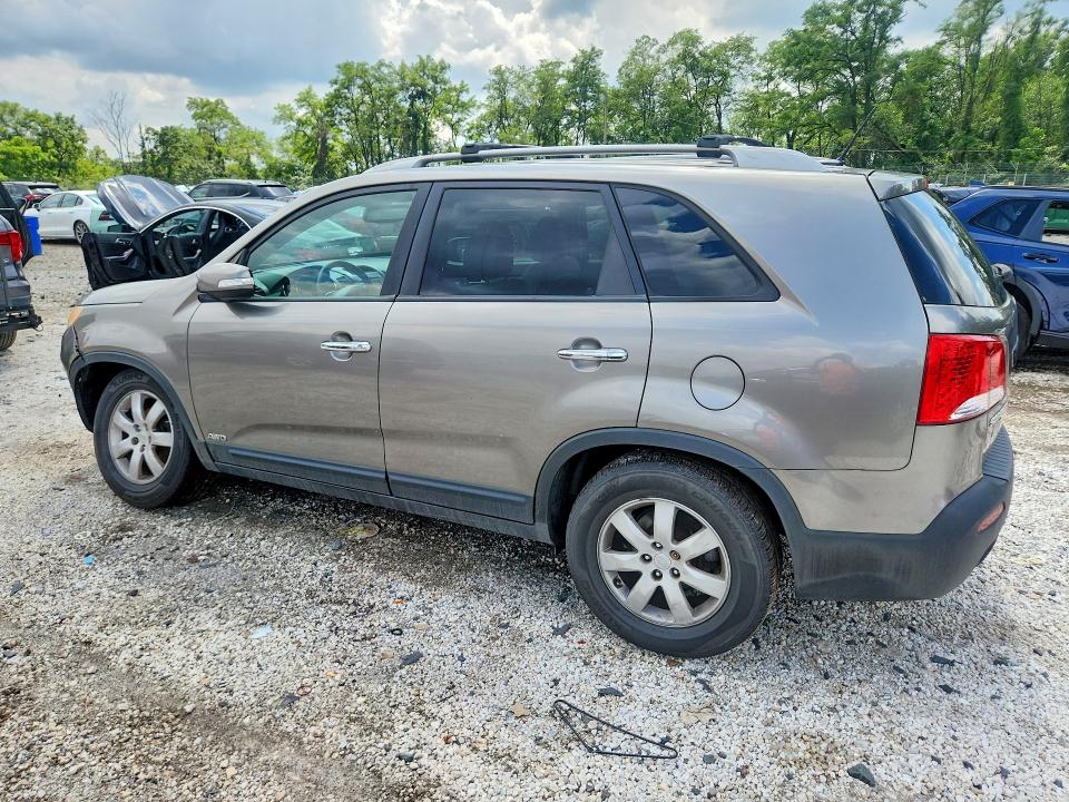 Продажа на аукционе авто 2011 Kia Sorento, vin: 5XYKTCA15BG163779, номер лота: 64489426