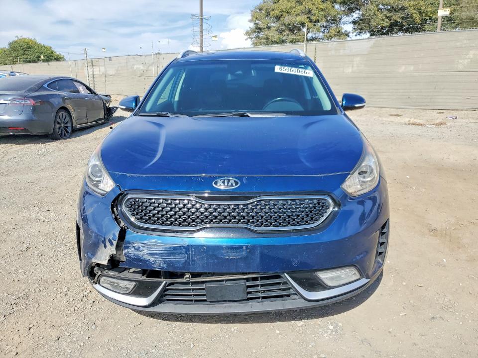 2017 Kia Niro მანქანა იყიდება აუქციონზე, vin: KNDCE3LC6H5047909, აუქციონის ნომერი: 65960066