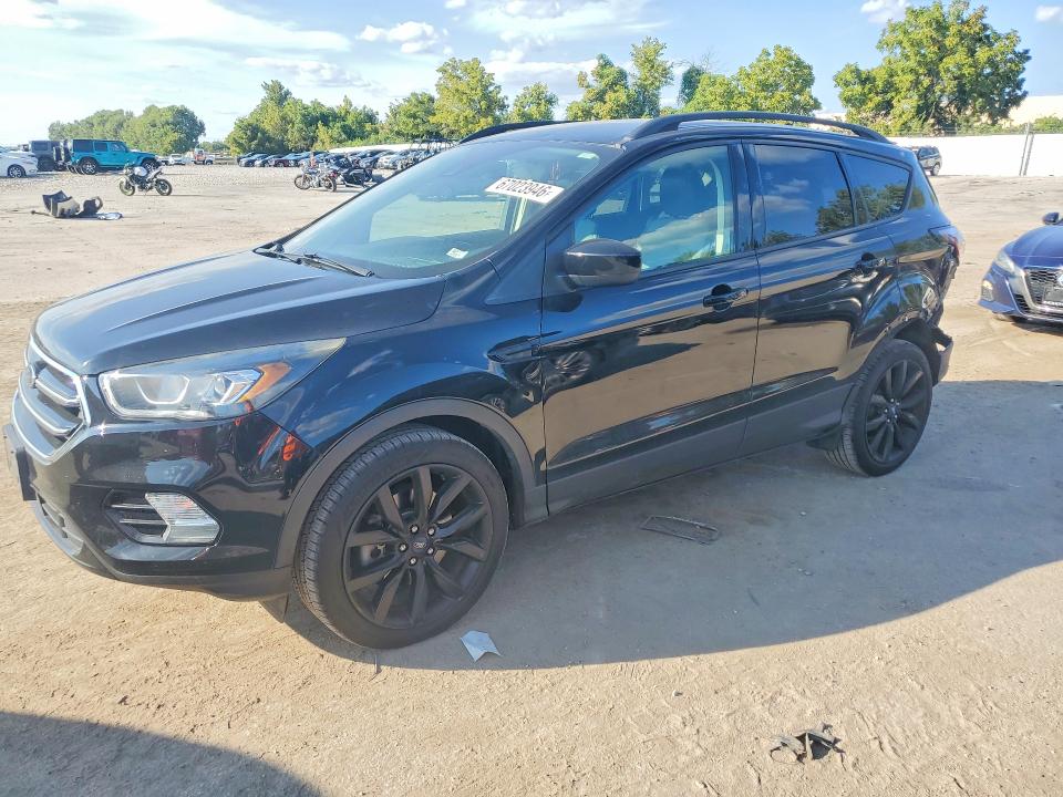 Продаж на аукціоні авто 2018 Ford Escape, vin: 1FMCU9GD8JUB83488, номер лоту: 67023946