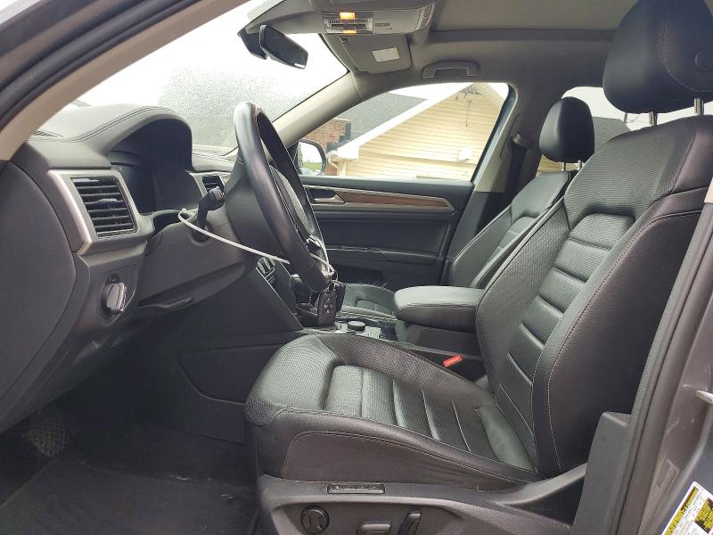 65018116 :رقم المزاد ، 1V2NR2CA8JC573688 vin ، 2018 Volkswagen Atlas مزاد بيع