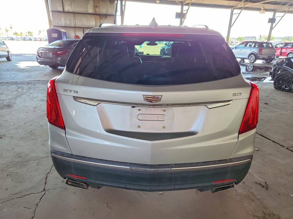 67110256 :رقم المزاد ، 1GYKNBRS5HZ197176 vin ، 2017 Cadillac Xt5 مزاد بيع