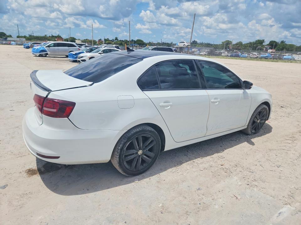 64802896 :رقم المزاد ، 3VWD17AJ1JM228762 vin ، 2018 Volkswagen Jetta مزاد بيع
