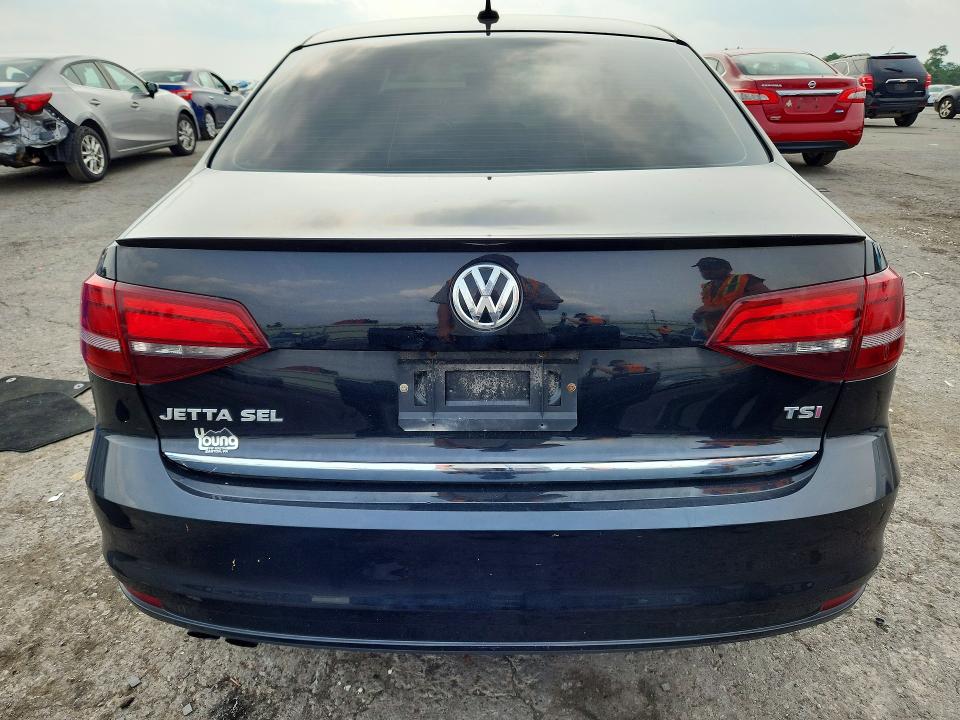 Продаж на аукціоні авто 2017 Volkswagen Jetta, vin: 3VWL17AJ5HM390741, номер лоту: 64561586