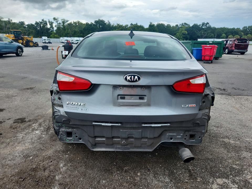 2015 Kia Forte მანქანა იყიდება აუქციონზე, vin: KNAFX4A88F5318412, აუქციონის ნომერი: 63498106