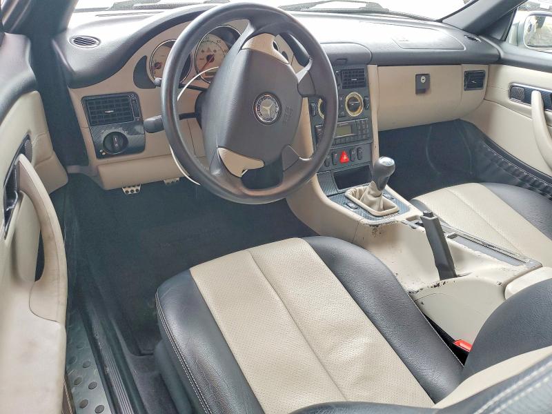 64678476 :رقم المزاد ، WDBKK47F0XF125705 vin ، 1999 Mercedes-benz Slk مزاد بيع