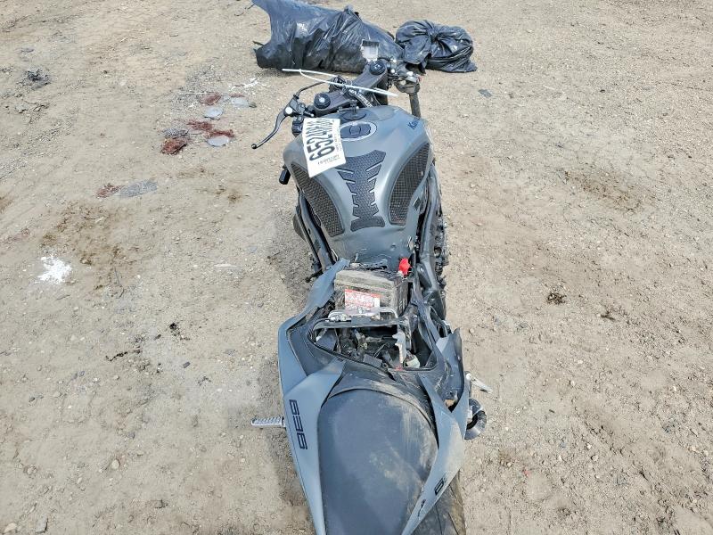 65240616 :رقم المزاد ، JKBZXJJ15SA023812 vin ، 2025 Kawasaki Zx636 مزاد بيع
