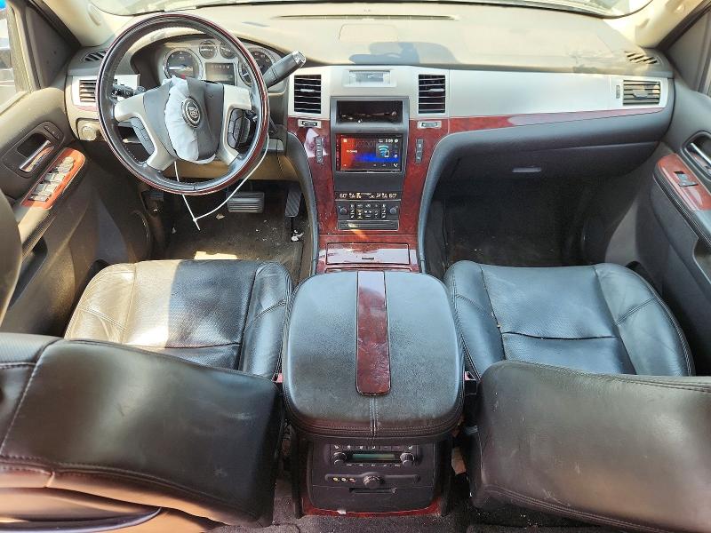 Продажа на аукционе авто 2011 Cadillac Escalade, vin: 1GYS3AEF1BR211364, номер лота: 65988616
