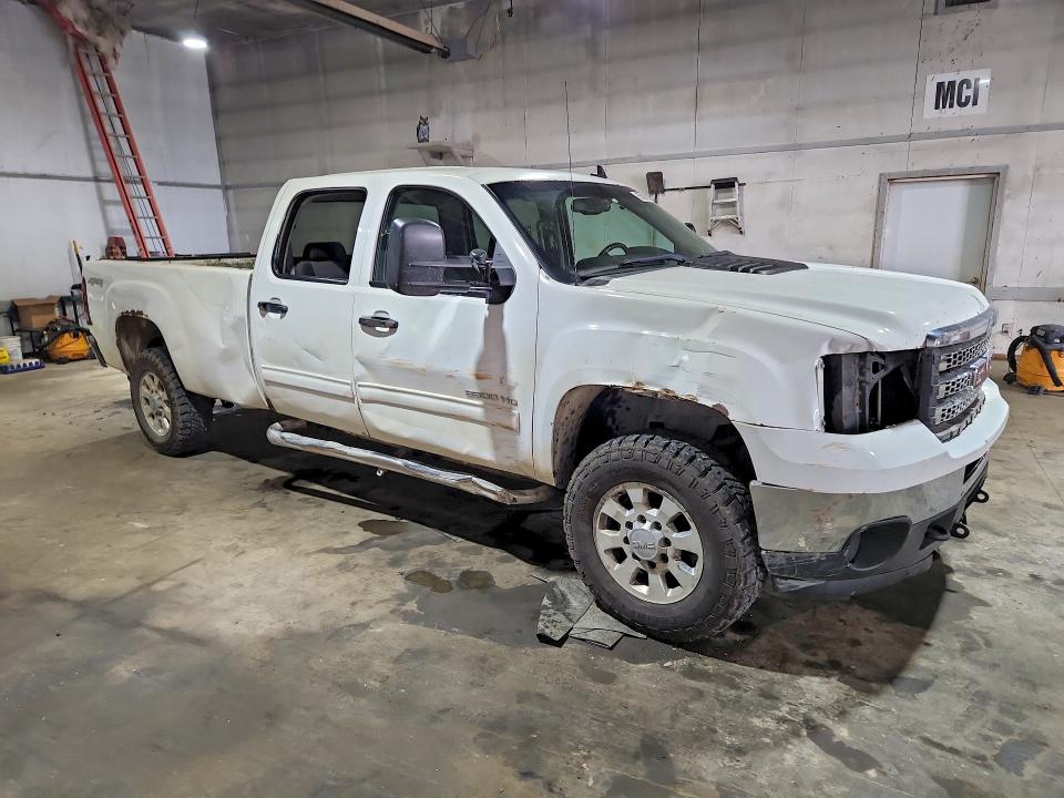 65099186 :رقم المزاد ، 1GT423EG1EF127007 vin ، 2014 Gmc Sierra مزاد بيع