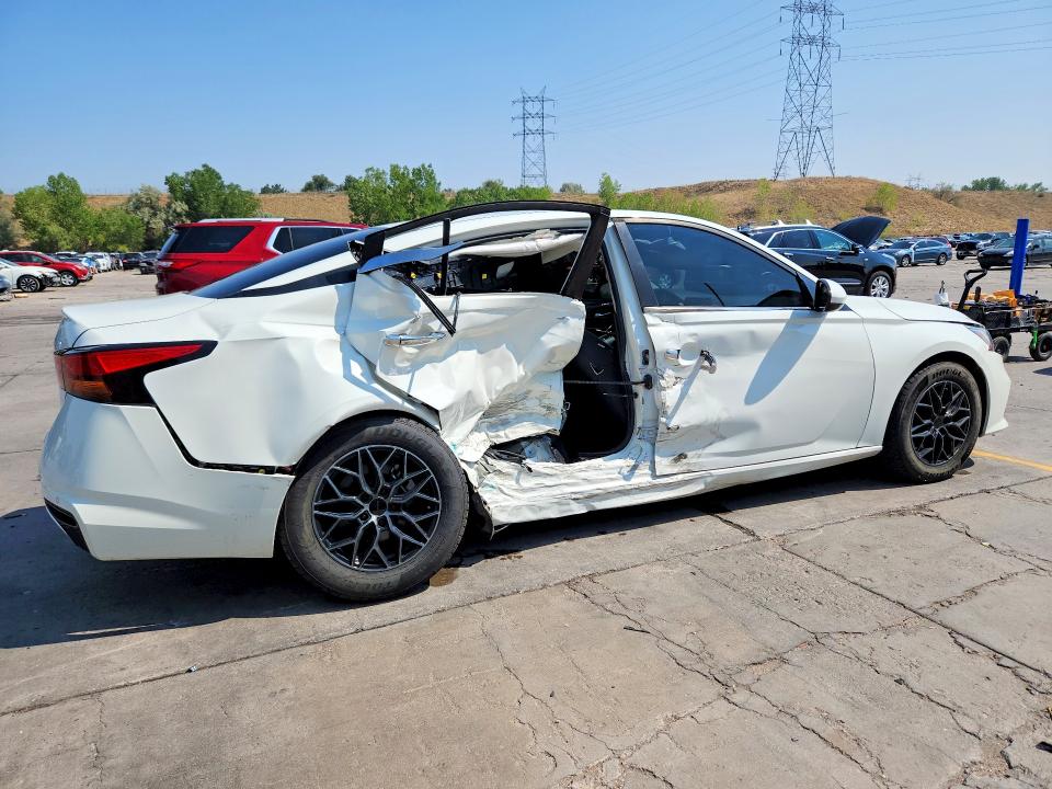 2021 Nissan Altima მანქანა იყიდება აუქციონზე, vin: 1N4BL4BV5MN314886, აუქციონის ნომერი: 61647026