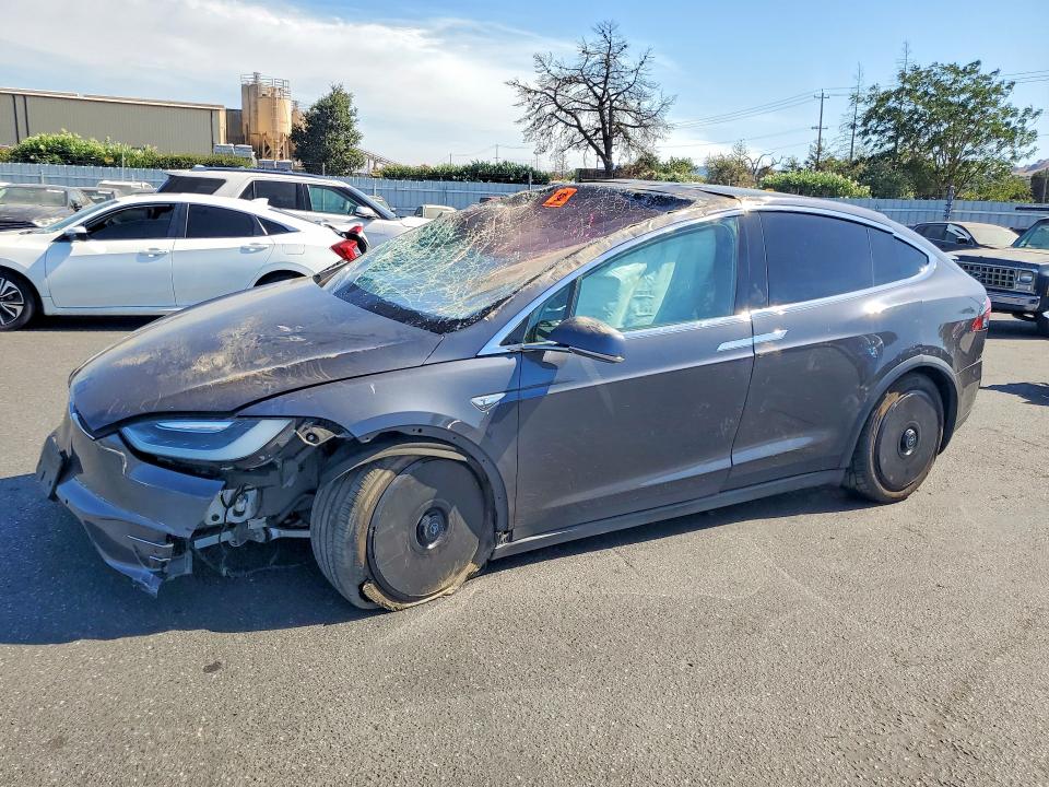 Продажа на аукционе авто 2016 Tesla Model X, vin: 5YJXCBE25GF016685, номер лота: 66511366