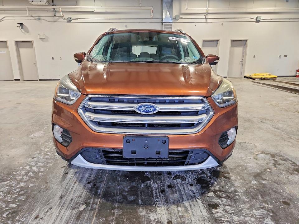 2017 Ford Escape მანქანა იყიდება აუქციონზე, vin: 1FMCU9J91HUE40540, აუქციონის ნომერი: 65255676