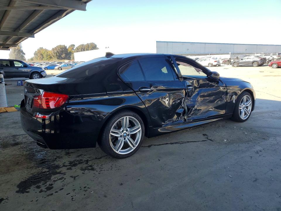 61449496 :رقم المزاد ، WBAFR9C52CDV58857 vin ، 2012 Bmw 550 مزاد بيع