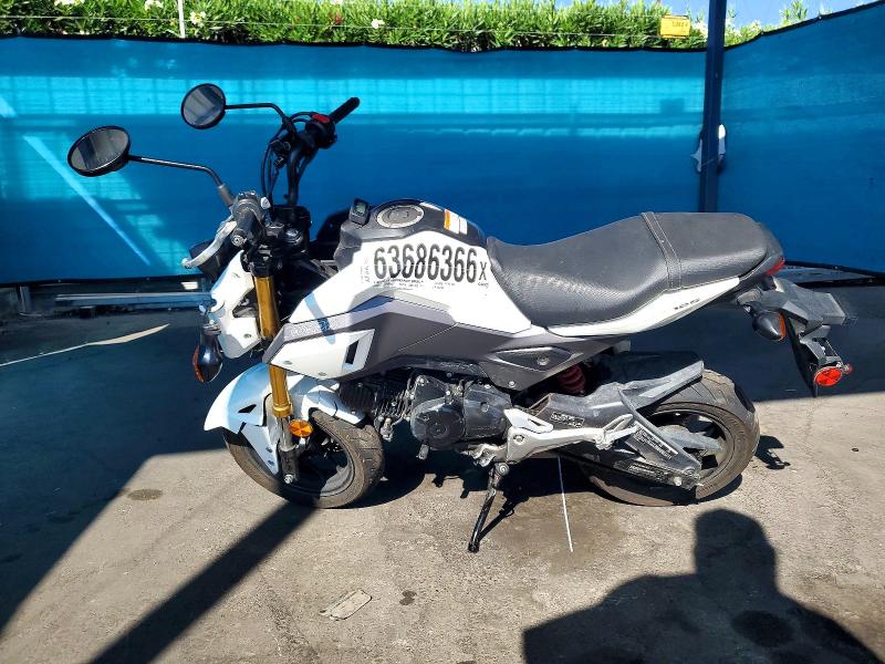 Продажа на аукционе авто 2018 Honda Grom, vin: MLHJC7517J5003386, номер лота: 63686366