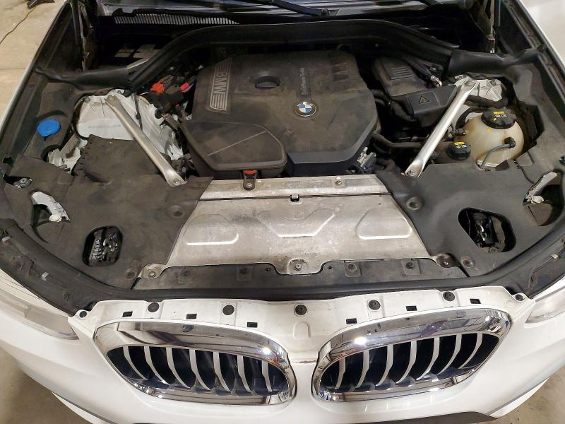 63367246 :رقم المزاد ، 5UXTR9C50JLC81801 vin ، 2018 Bmw X3 مزاد بيع