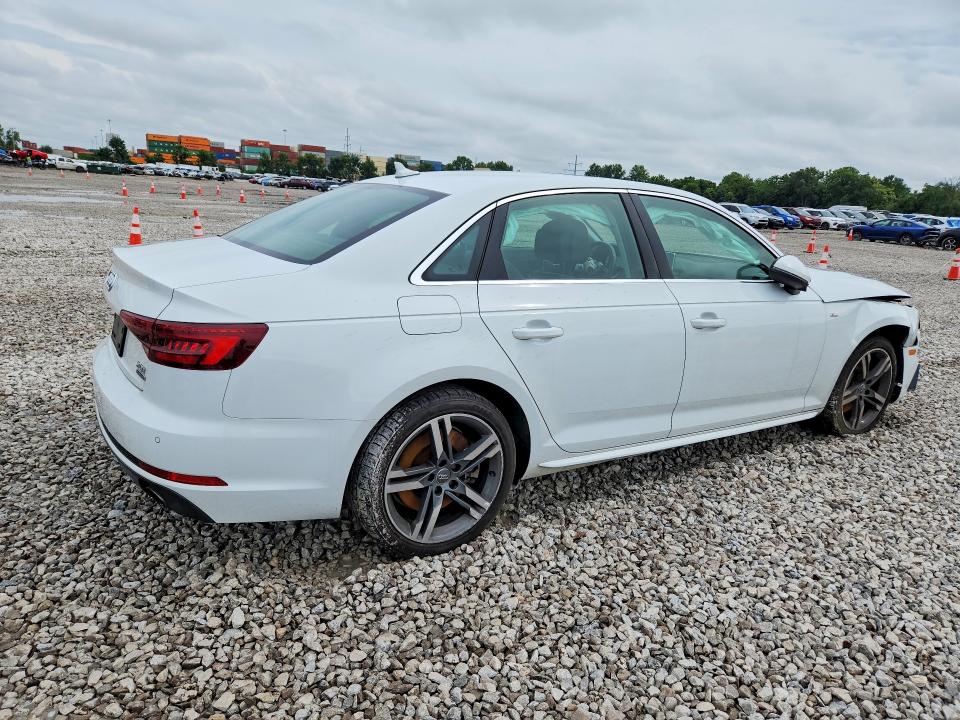 Продажа на аукционе авто 2018 Audi A4, vin: WAUENAF41JN003059, номер лота: 64650226