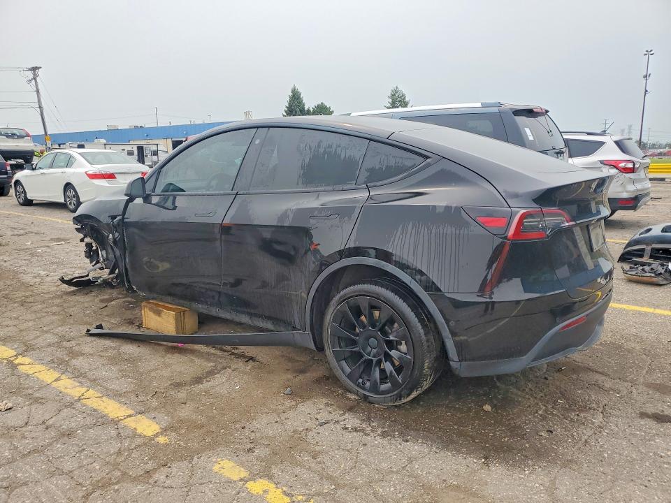 64246486 :رقم المزاد ، 5YJYGDEE9MF183979 vin ، 2021 Tesla Model Y مزاد بيع