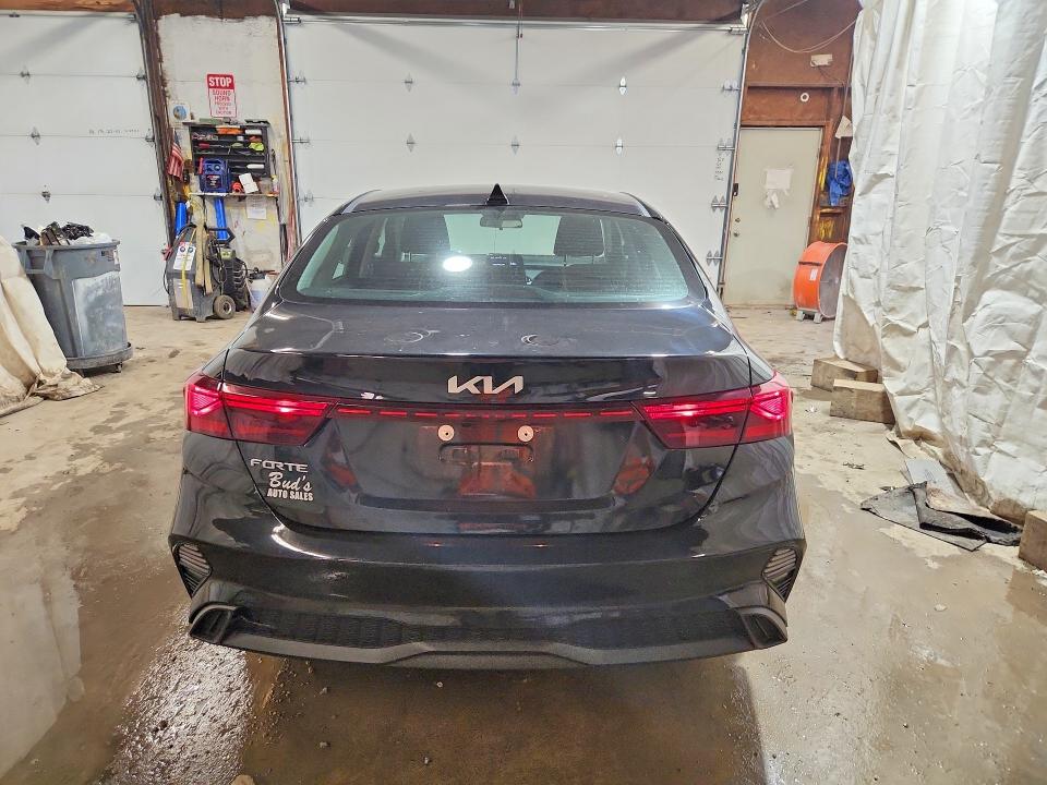 2024 Kia Forte მანქანა იყიდება აუქციონზე, vin: 3KPF24ADXRE816165, აუქციონის ნომერი: 66646976