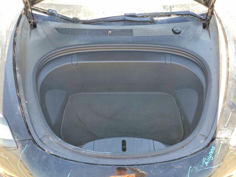 58026386 :رقم المزاد ، 5YJ3E1EAXJF171976 vin ، 2018 Tesla Model 3 مزاد بيع