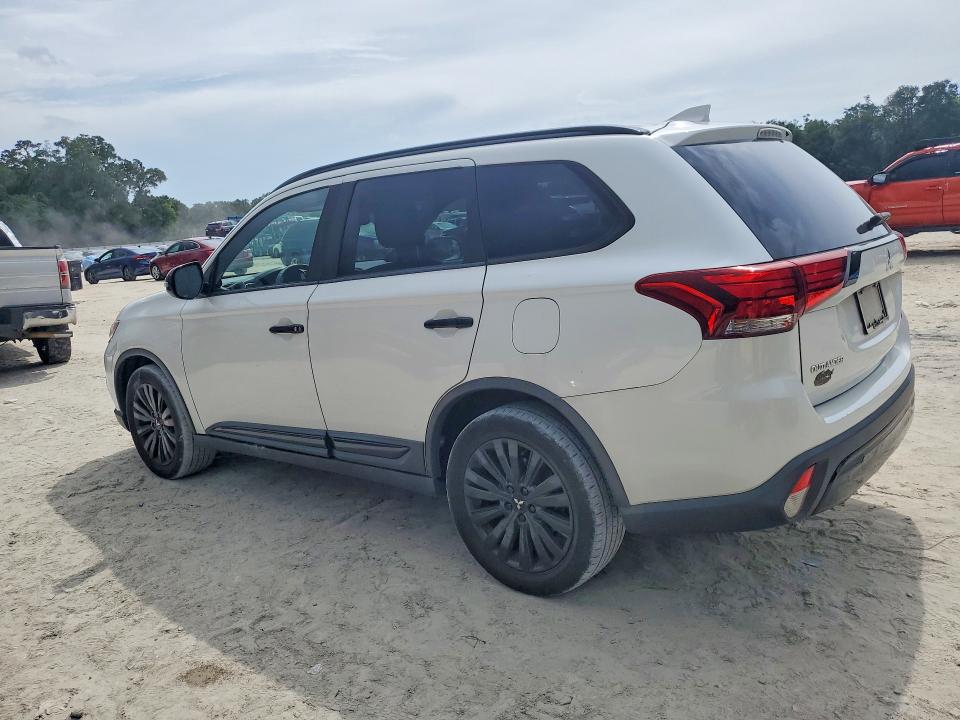 Продажа на аукционе авто 2020 Mitsubishi Outlander, vin: JA4AZ3A31LZ013550, номер лота: 64103416