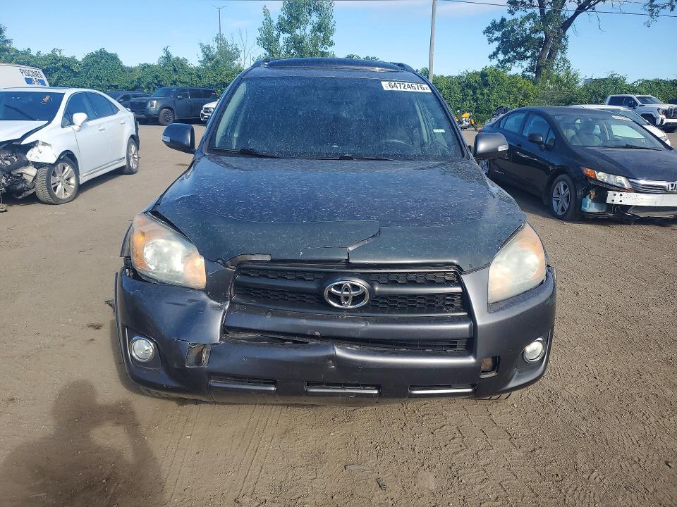 64724676 :رقم المزاد ، 2T3RF4DV0BW139501 vin ، 2011 Toyota Rav4 مزاد بيع