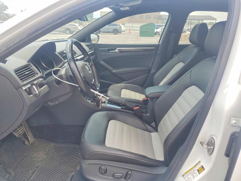 2018 Volkswagen Passat მანქანა იყიდება აუქციონზე, vin: 1VWJM7A34JC035115, აუქციონის ნომერი: 64205896