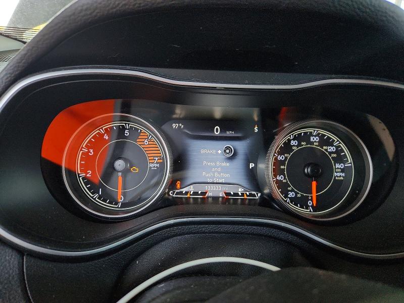 67300296 :رقم المزاد ، 1C4PJLDN8KD233090 vin ، 2019 Jeep Cherokee مزاد بيع