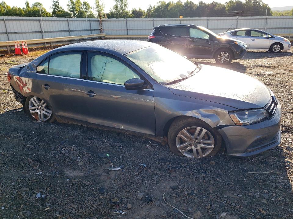 Продажа на аукционе авто 2017 Volkswagen Jetta, vin: 3VW2B7AJ1HM305595, номер лота: 65648906