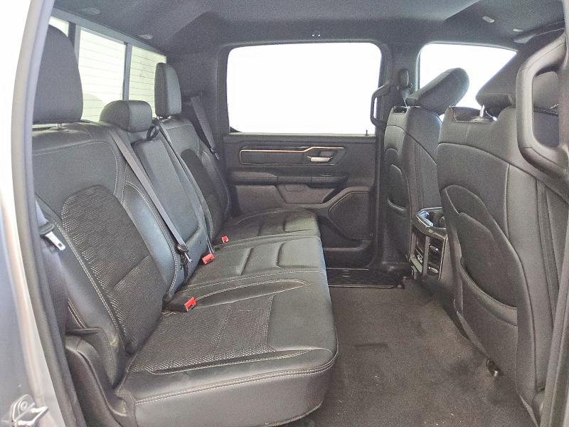 61771866 :رقم المزاد ، 1C6SRFTT1MN515502 vin ، 2021 Ram 1500 مزاد بيع