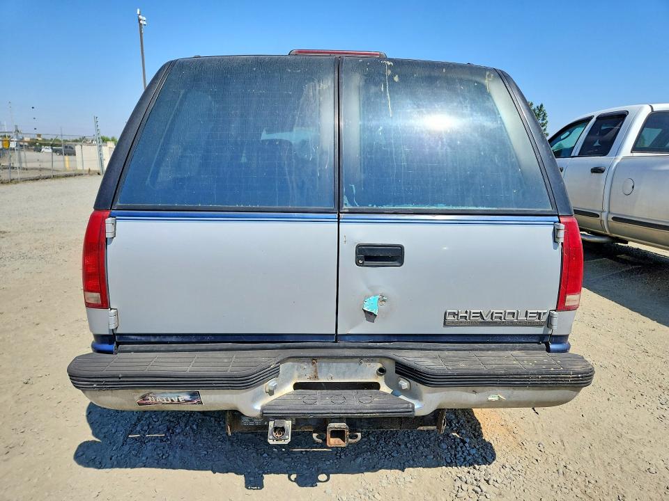 Auction sale of the 1994 Chevrolet Suburban, vin: 1GNFK16K9RJ379730, lot number: 65182136