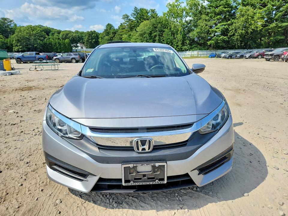 Aukcja sprzedaży 2018 Honda Civic, vin: 2HGFC2F50JH517474, numer aukcji: 64302766