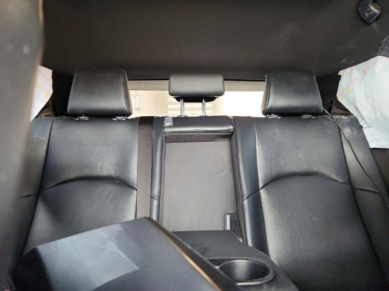 63843006 :رقم المزاد ، JTHP3JBH2M2033170 vin ، 2021 Lexus Ux مزاد بيع