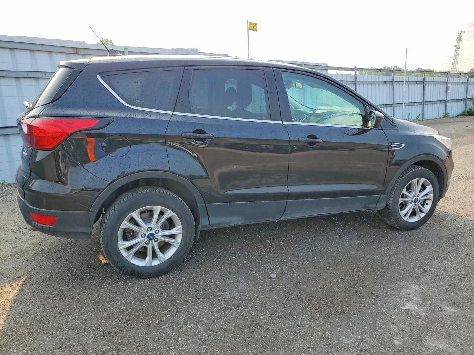 Продаж на аукціоні авто 2019 Ford Escape, vin: 1FMCU9GD9KUA56962, номер лоту: 64830086