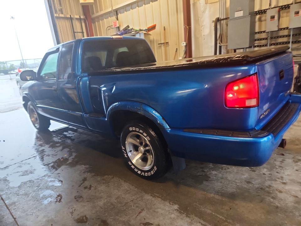 64696206 :رقم المزاد ، 1GCCS1955Y8241724 vin ، 2000 Chevrolet S Truck مزاد بيع