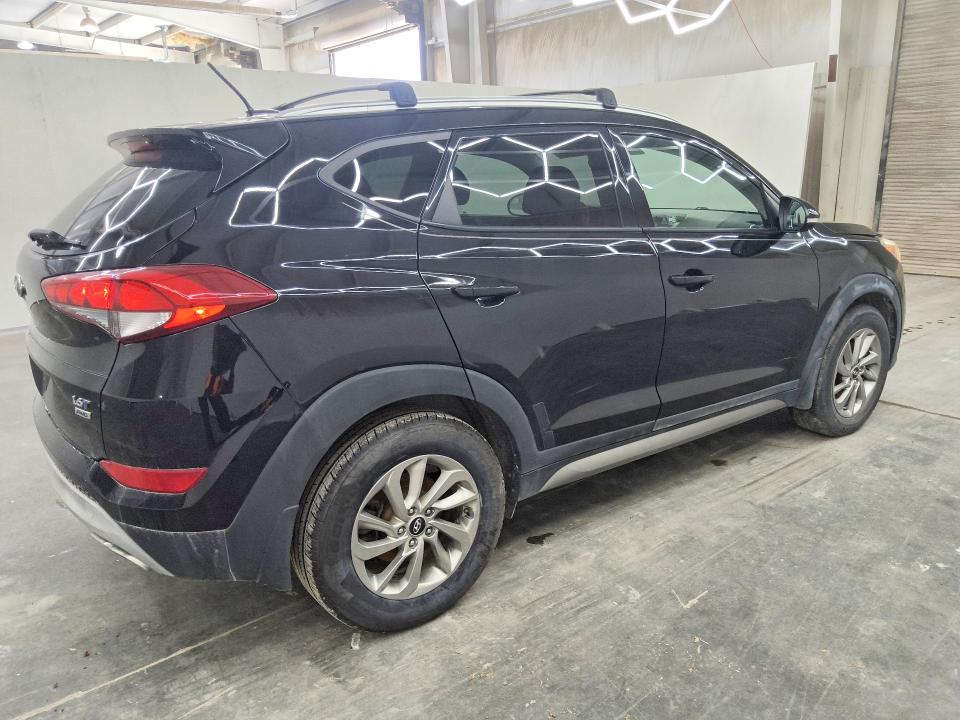 Продаж на аукціоні авто 2017 Hyundai Tucson, vin: KM8J3CA26HU281816, номер лоту: 62873976