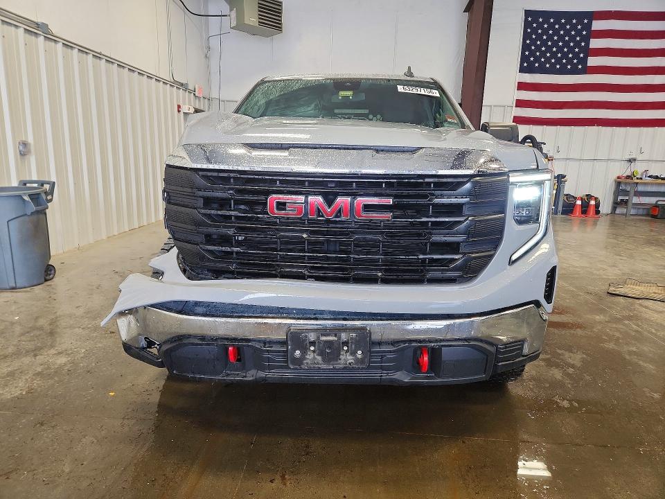 2025 Gmc Sierra მანქანა იყიდება აუქციონზე, vin: 3GTUUAED7SG121226, აუქციონის ნომერი: 63297156