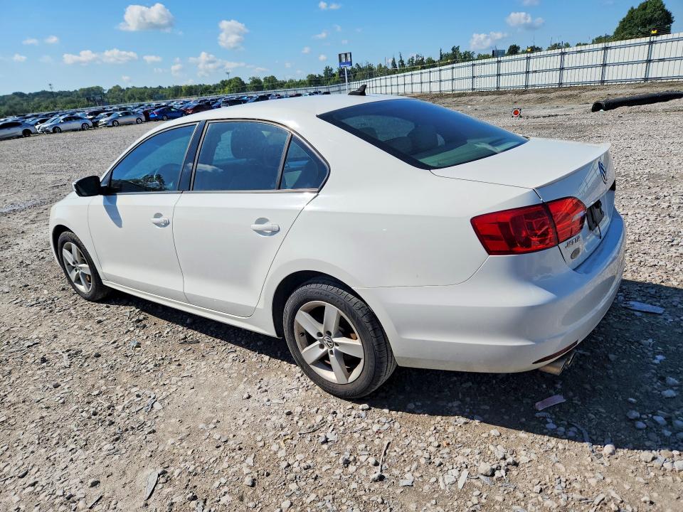 64913686 :رقم المزاد ، 3VWLL7AJ5BM123052 vin ، 2011 Volkswagen Jetta مزاد بيع