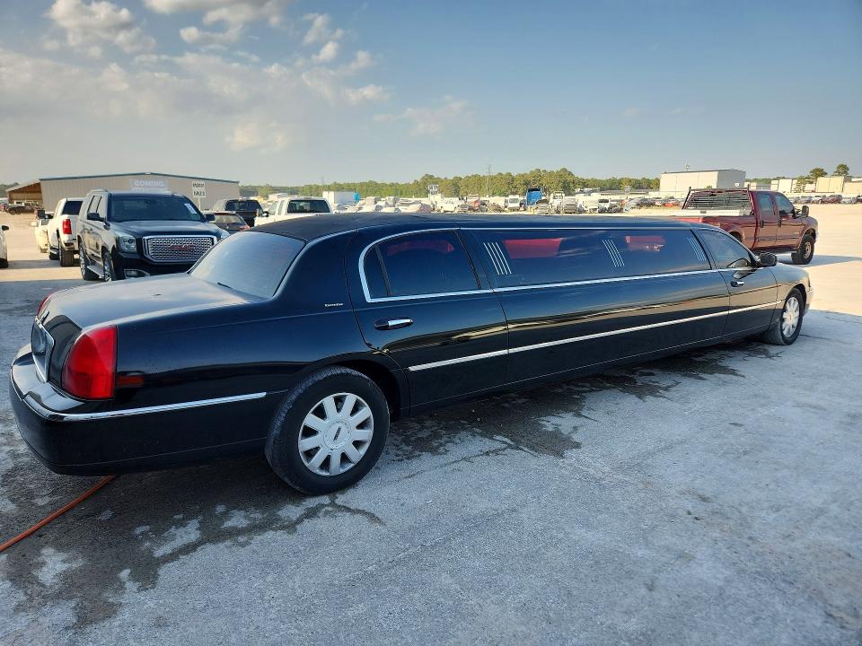 Aukcja sprzedaży 2005 Lincoln Town Car, vin: 1L1FM88W85Y609574, numer aukcji: 63393576